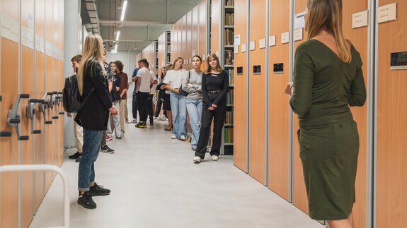 akcja Studiuj z UwB, uczniowie z Gimnazjum z Wilna w kampusie UwB