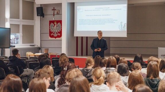 zajęcia kadry UwB w ZSHE w Białymstoku