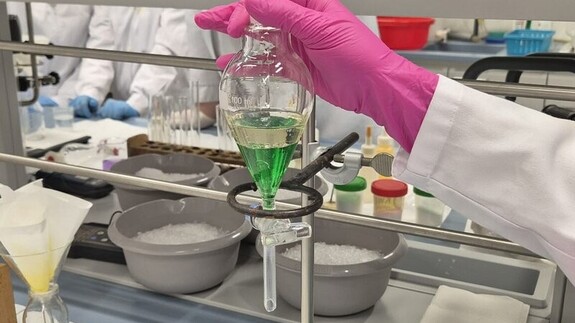 warsztaty chemiczne dla uczniów klas SP w Załukach