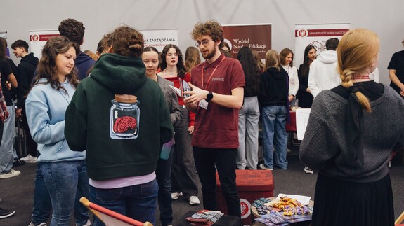 targi edukacyjne w II LO w Białymstoku
