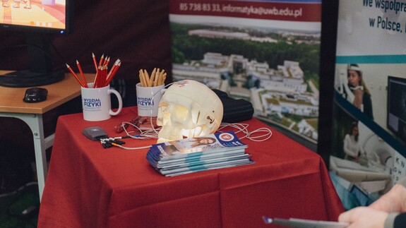 targi edukacyjne w II LO w Białymstoku