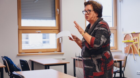 uczniowie szk&oacute;ł ponadpodstawowych na spotkaniach edukacyjnych w ramach akcji Studiuj z UwB