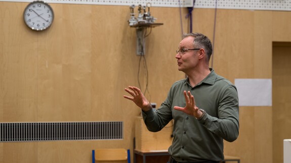 uczniowie z ZS w Suwałkach na zajęciach w kampusie UwB