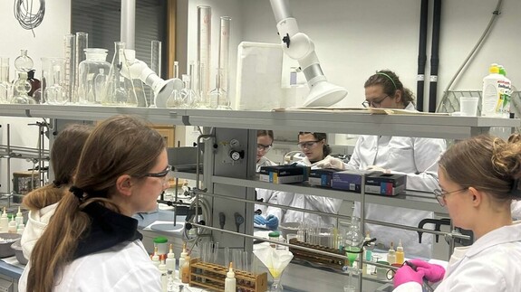 warsztaty chemiczne dla uczniów klas SP w Załukach