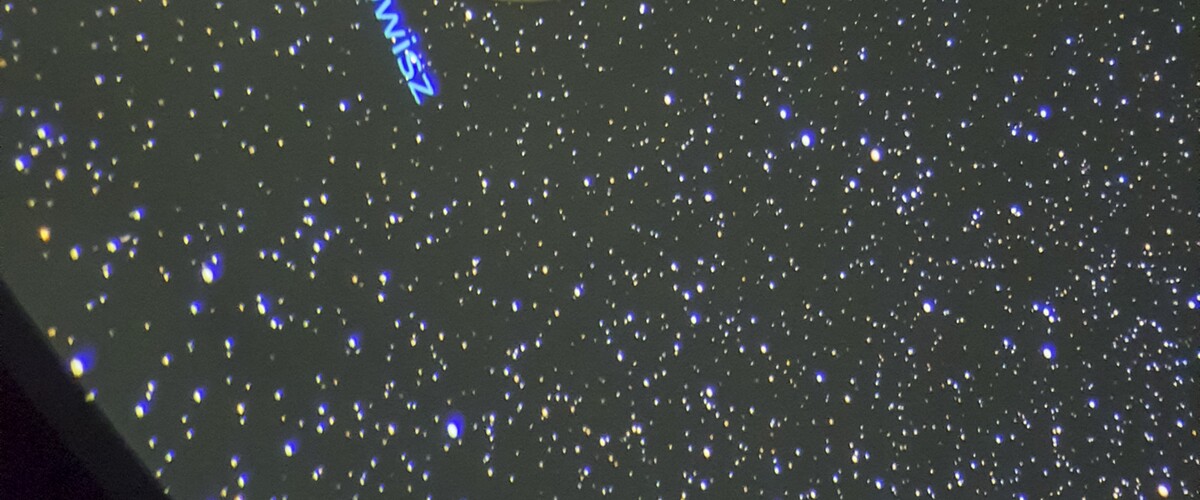 Dzień Nauki Polskiej zajęcia w planetarium UwB skierowane do młodzieży szkół białostockich