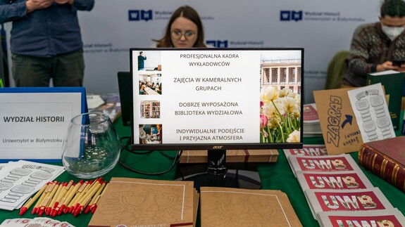 targi w II LO w Białymstoku