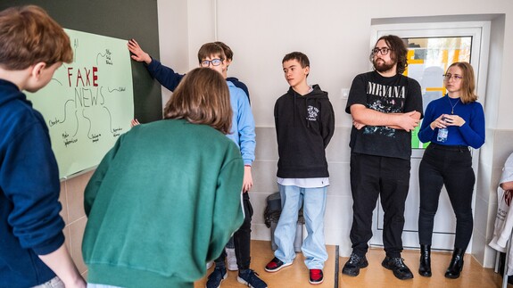 targi edukacyjne w II LO w Białymstoku