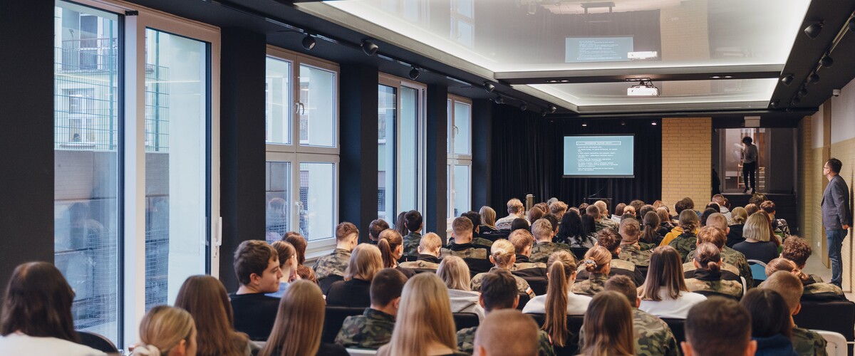 akcja edukacyjno-promocyjna Studiuj z UwB w Zespole Szkół w Sokółce
