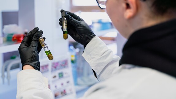 zdjęcia promujące nowy kierunek chemii kryminalistycznej