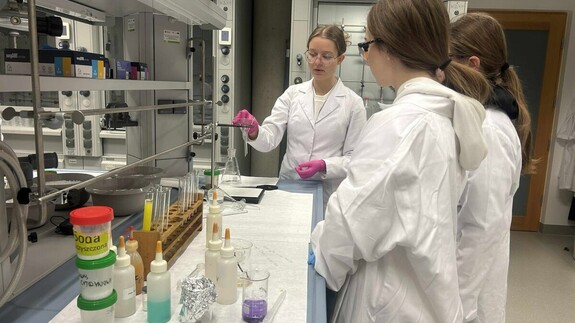 warsztaty chemiczne dla uczniów klas SP w Załukach