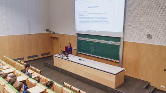 akcja Studiuj z UwB, uniwersytecka oferta edukacyjna skierowana do szk&oacute;ł ponadpodstawowych