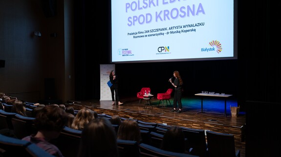 spotkanie z dr Monika Koperską z uczniami szkół średnich