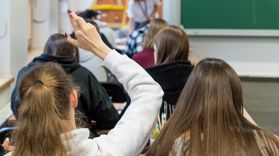 uczniowie I LO z Sokołowa Podlaskiego w kampusie w ramach akcji Studiuj z UwB