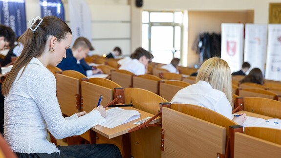 uczestnicy olimpiady na wydziale prawa uw