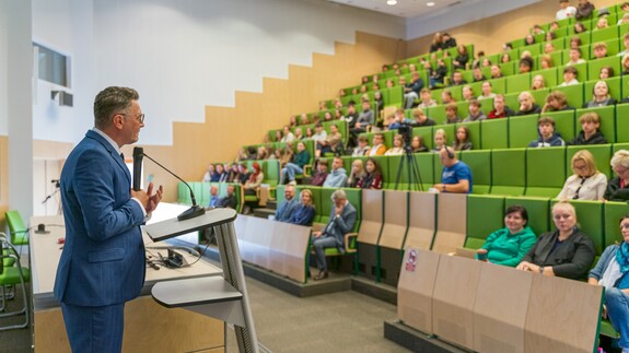 Pespektywy 2025 na UwB