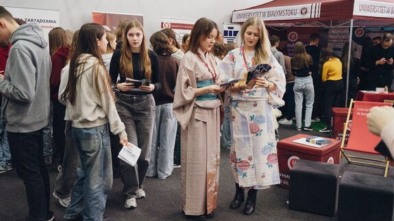 targi edukacyjne w II LO w Białymstoku