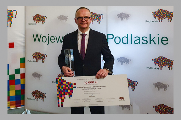 Rektor UwB Robert W. Ciborowski z nagrodą Podlaskiej Marki Roku
