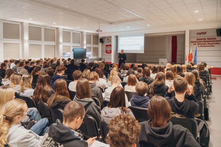 Studiuj z UwB z dwudniowym programem w Zespole Szkół Handlowo-Ekonomicznych w Białymstoku